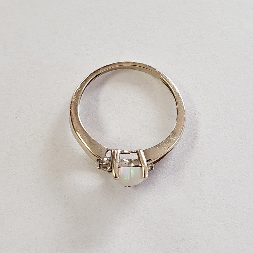 Beautiful Opal Diamonds 14 kt White Gold 6 Ring - Picture 8 of 16